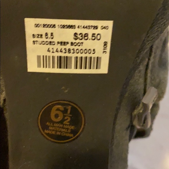 Gray zip up ankle boots with studs - Picture 4 of 4